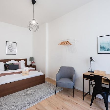 10 Min City Centre 5 People Apartment, Free Coffee Prag Exterior foto