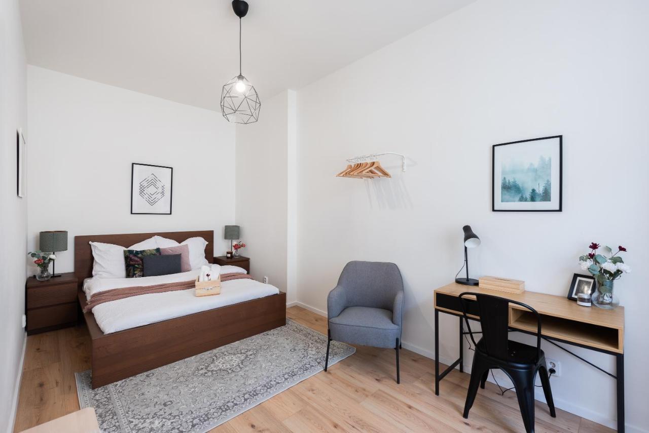 10 Min City Centre 5 People Apartment, Free Coffee Prag Exterior foto