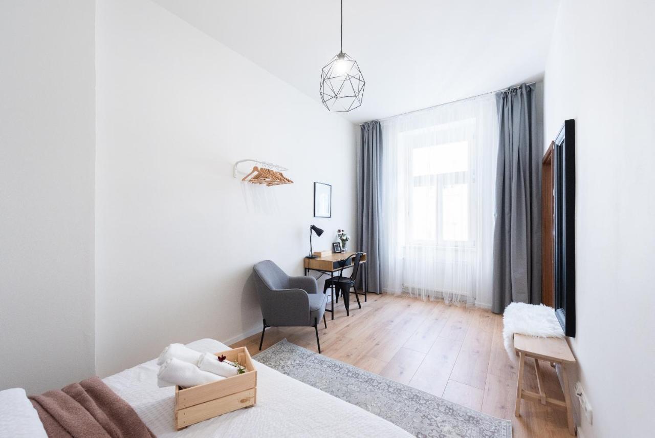 10 Min City Centre 5 People Apartment, Free Coffee Prag Exterior foto