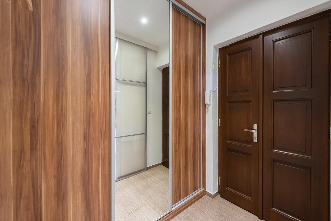 10 Min City Centre 5 People Apartment, Free Coffee Prag Exterior foto